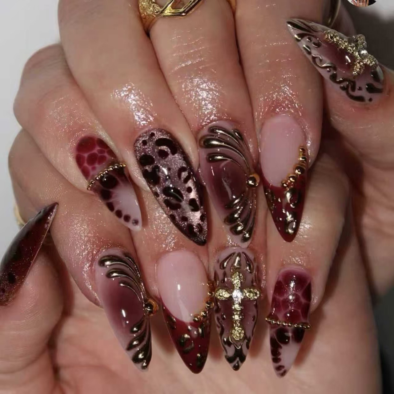 Nail Art Design - Kadınlar için orta boy takma tırnaklar,