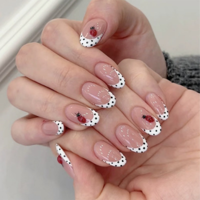 24 Adet Badem Şeklinde Takma T - Nail Art French Nails incelemesi ve fiyatı